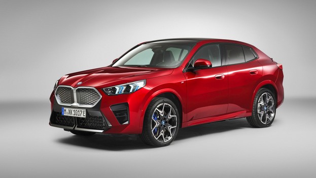 BMW iX2 車検